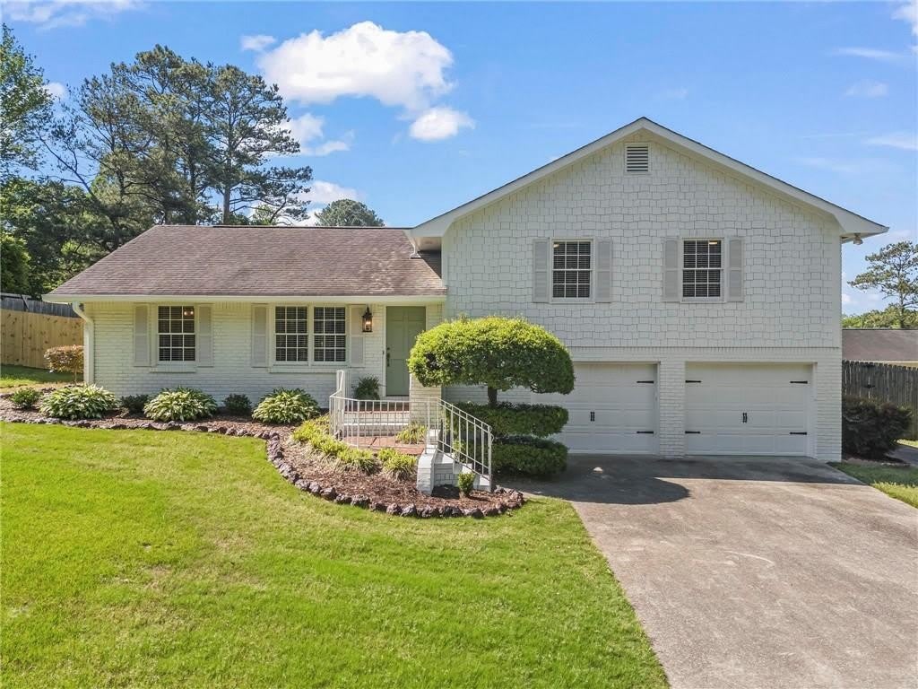 37 Skyview Circle – photo 1 of 327