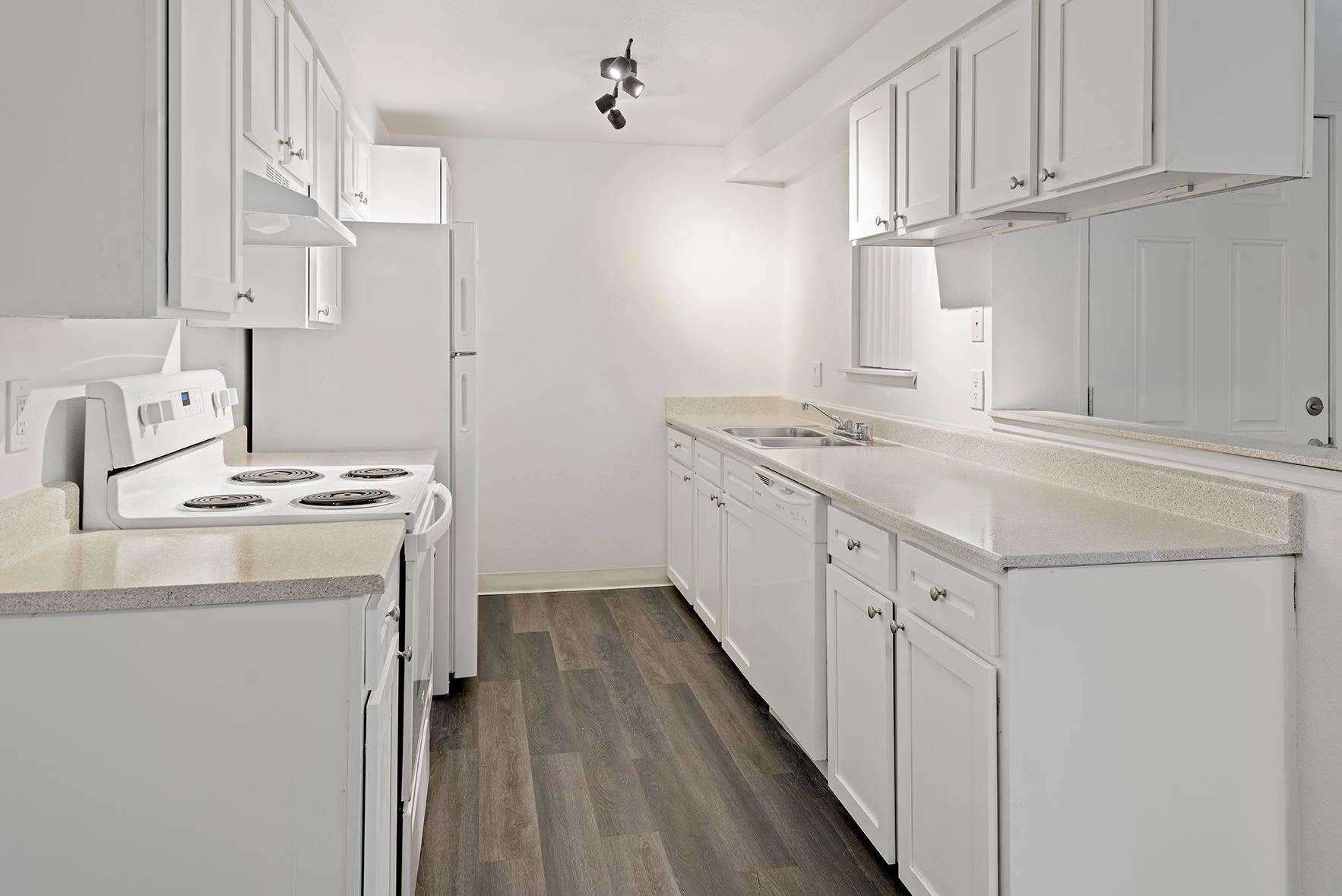 Alvista 240 – photo 1