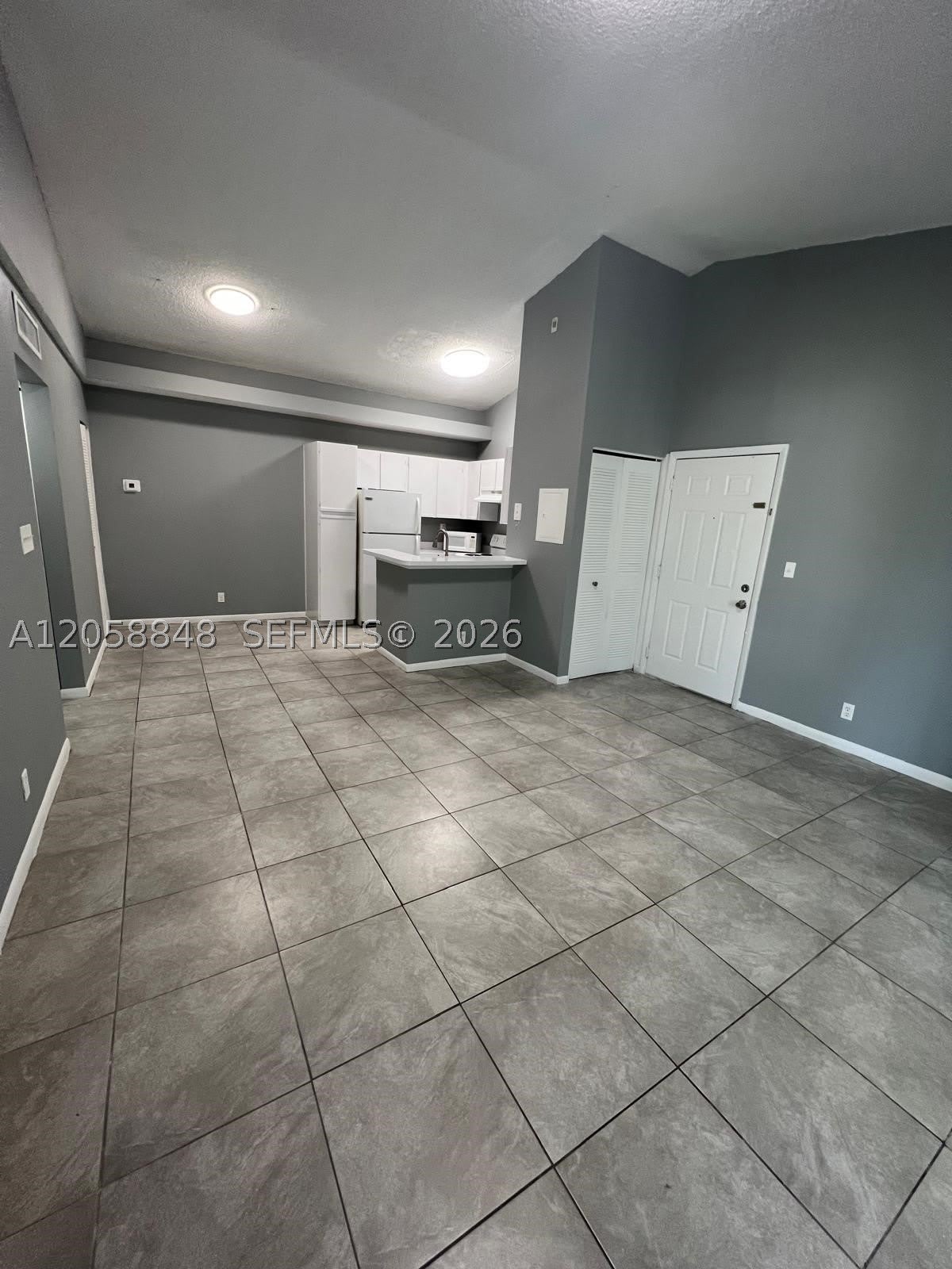 631 Lyons Rd – photo 1 of 10