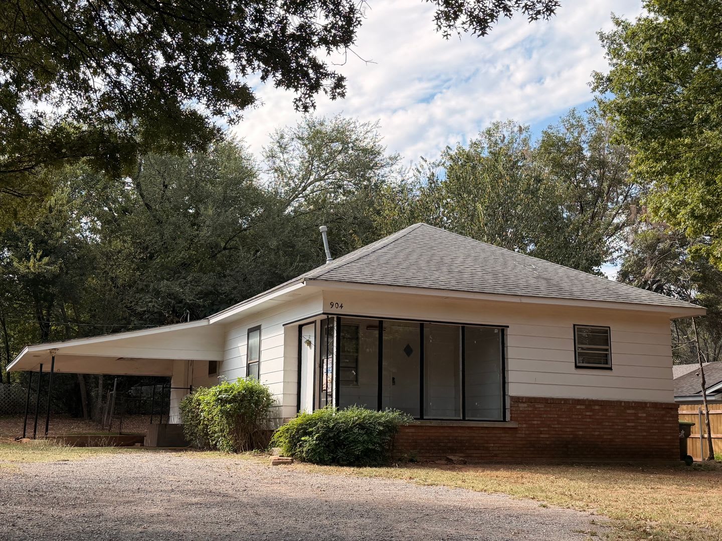 3 Bed 1 Bath In Purcell Avail Nowl – photo 1 of 15