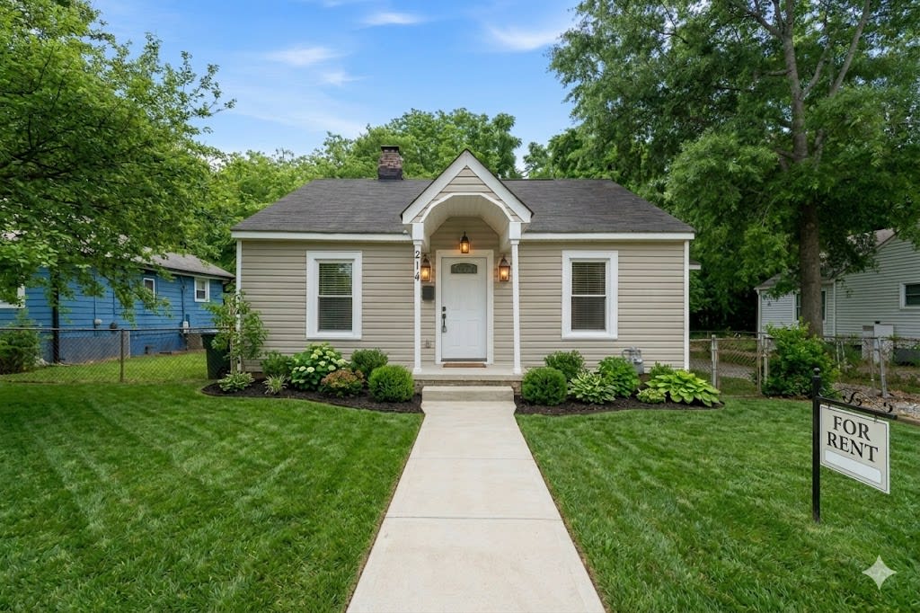 214 Markham Street – photo 1 of 18