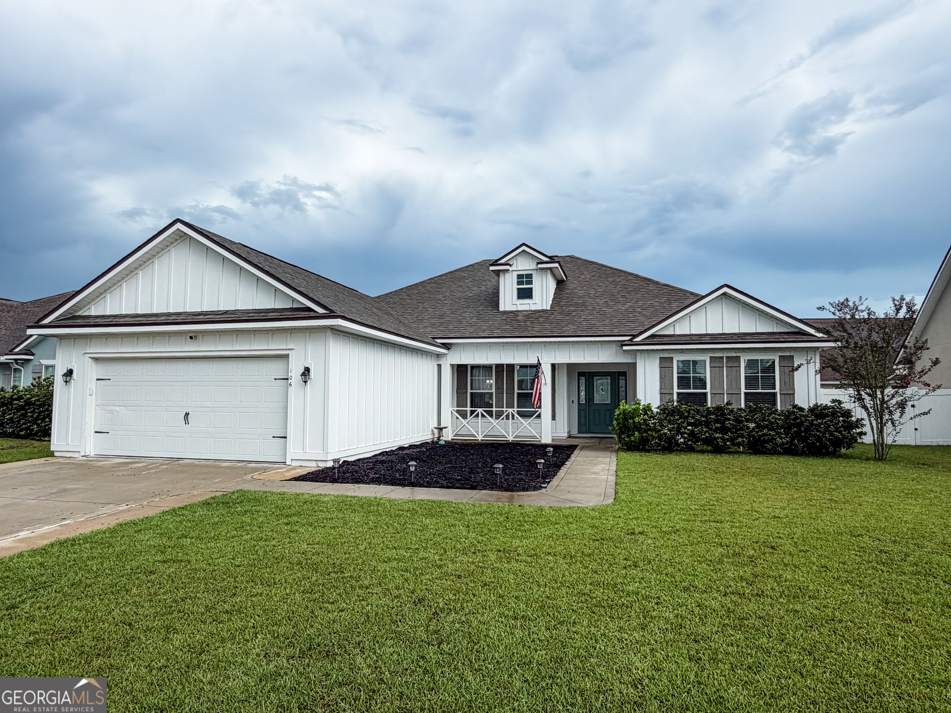 106 Pomegranate Street – photo 1