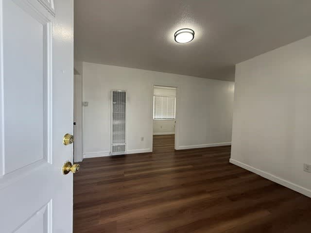 6300 S. San Pedro St. – photo 1