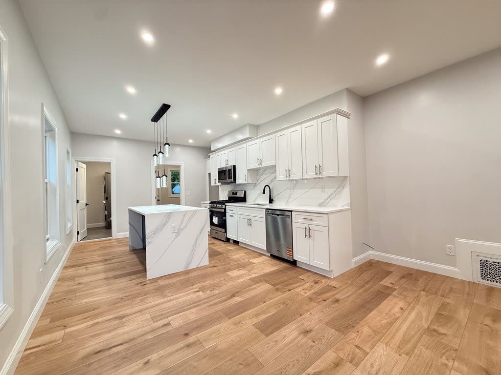 16 Willow Ave – photo 1