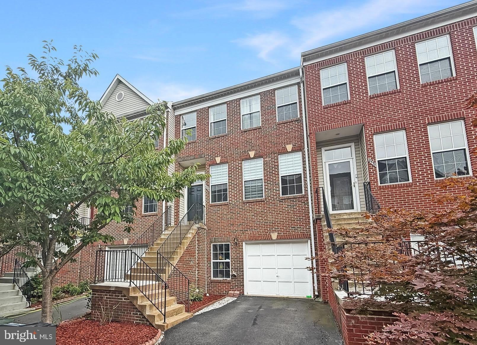 2535 JAMES MONROE Circle – photo 1