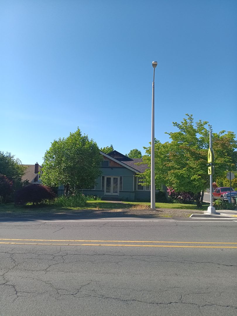 Roommate wanted: Young Professional Monmouth Men looking for a Roommate – photo 1 of 6