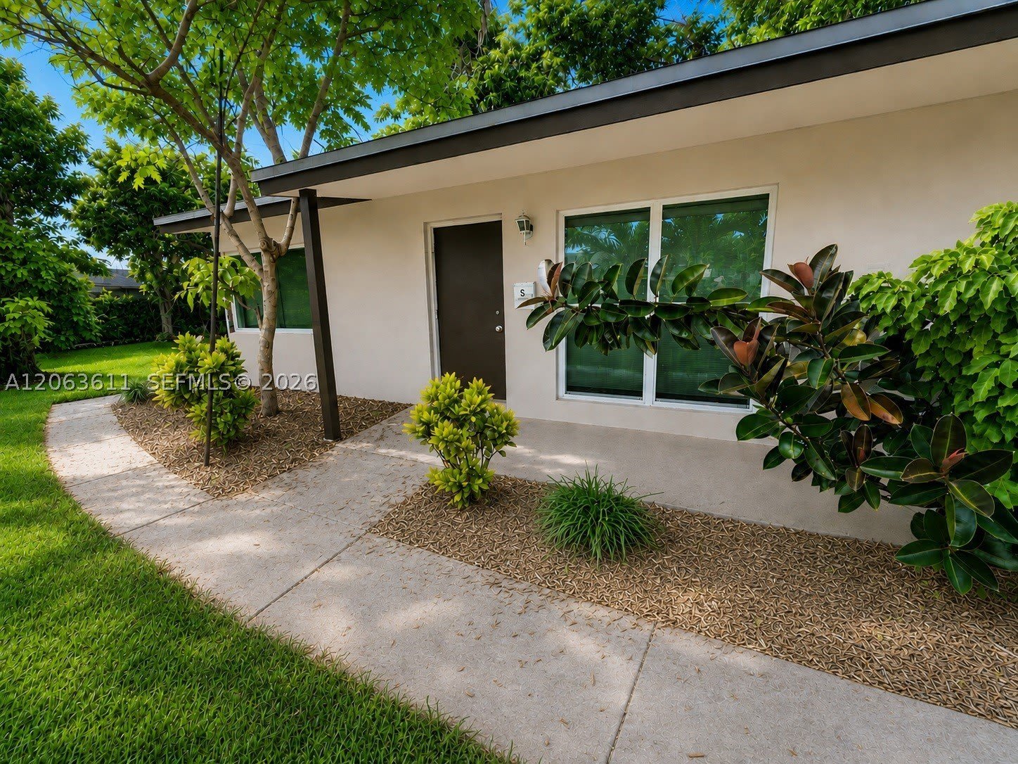 314 SW 1st St – photo 1