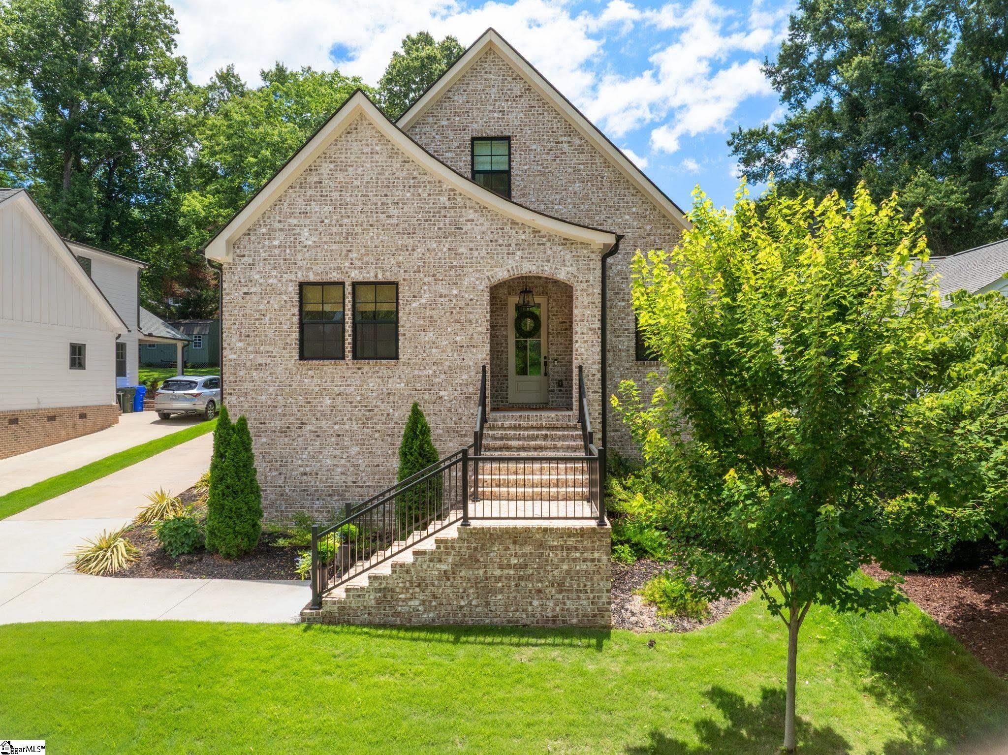 229 Cammer Avenue – photo 1
