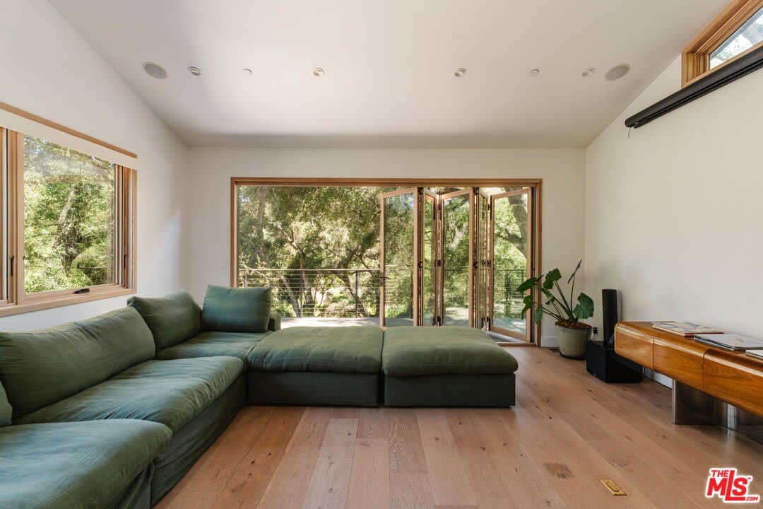 1149 Old Topanga Canyon Rd – photo 1 of 38