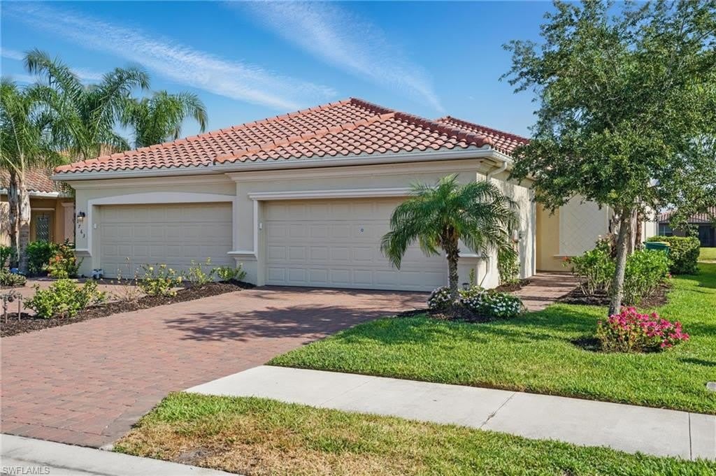 1767 Alameda Dr – photo 1 of 21