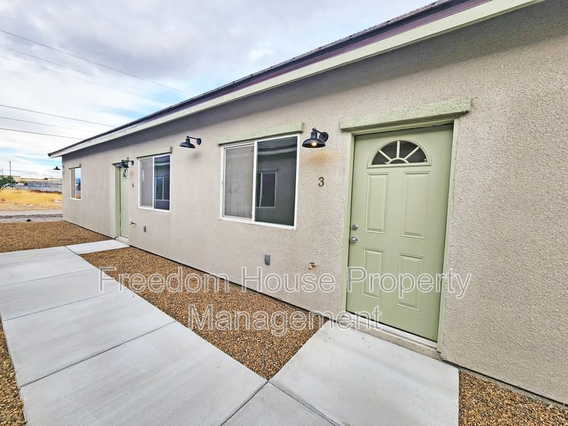 1340 Arrowhead Street 3 – photo 1 of 35