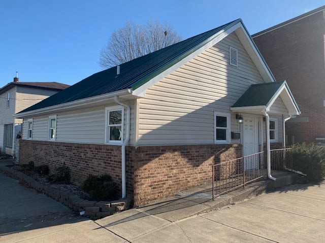 504 South Court Street – photo 1 of 9