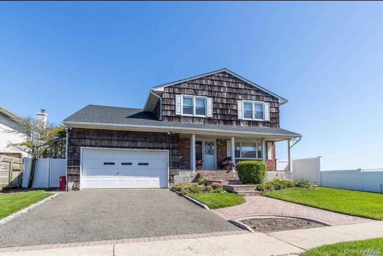 215 Scott Drive – photo 1 of 17