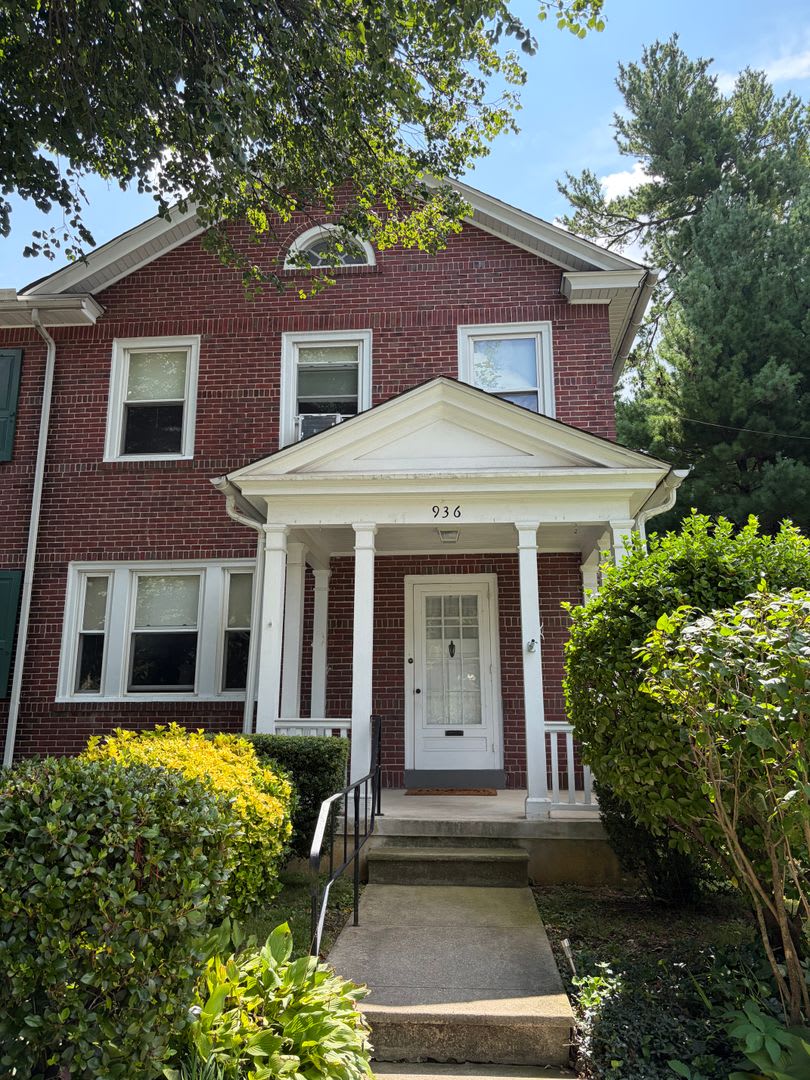 Beautiful Single Family Home in Wyomissing! – photo 1 of 16
