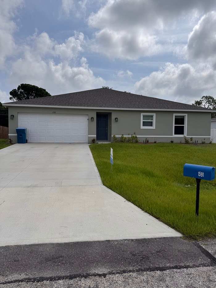 1591 Rushmore Avenue Southeast – photo 1