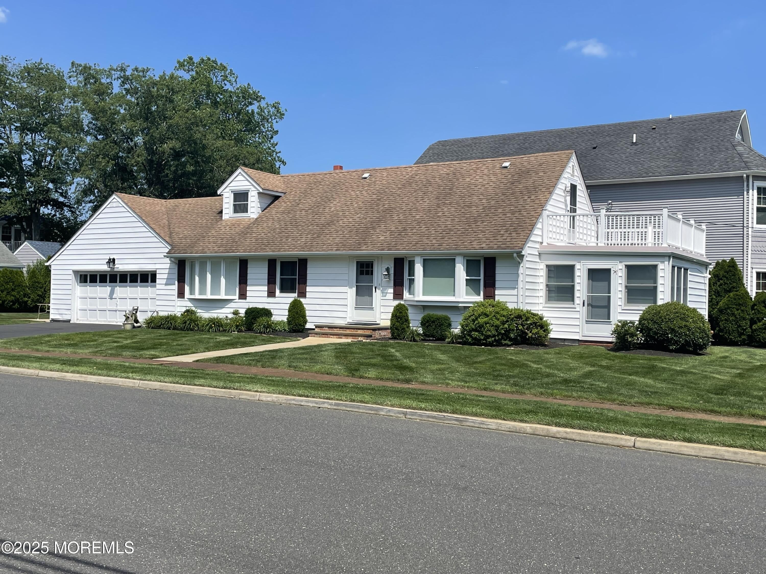 300 4th Avenue – photo 1 of 40