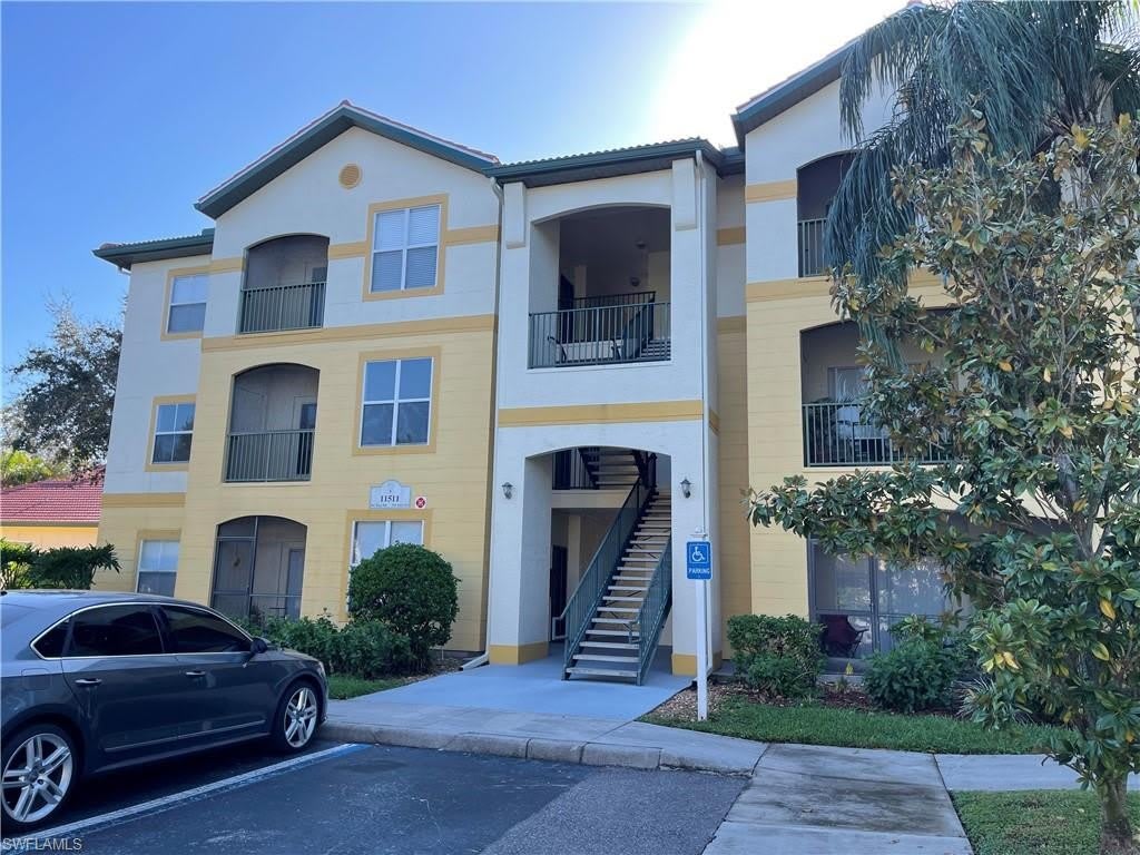 11511 Villa Grand – photo 1 of 10