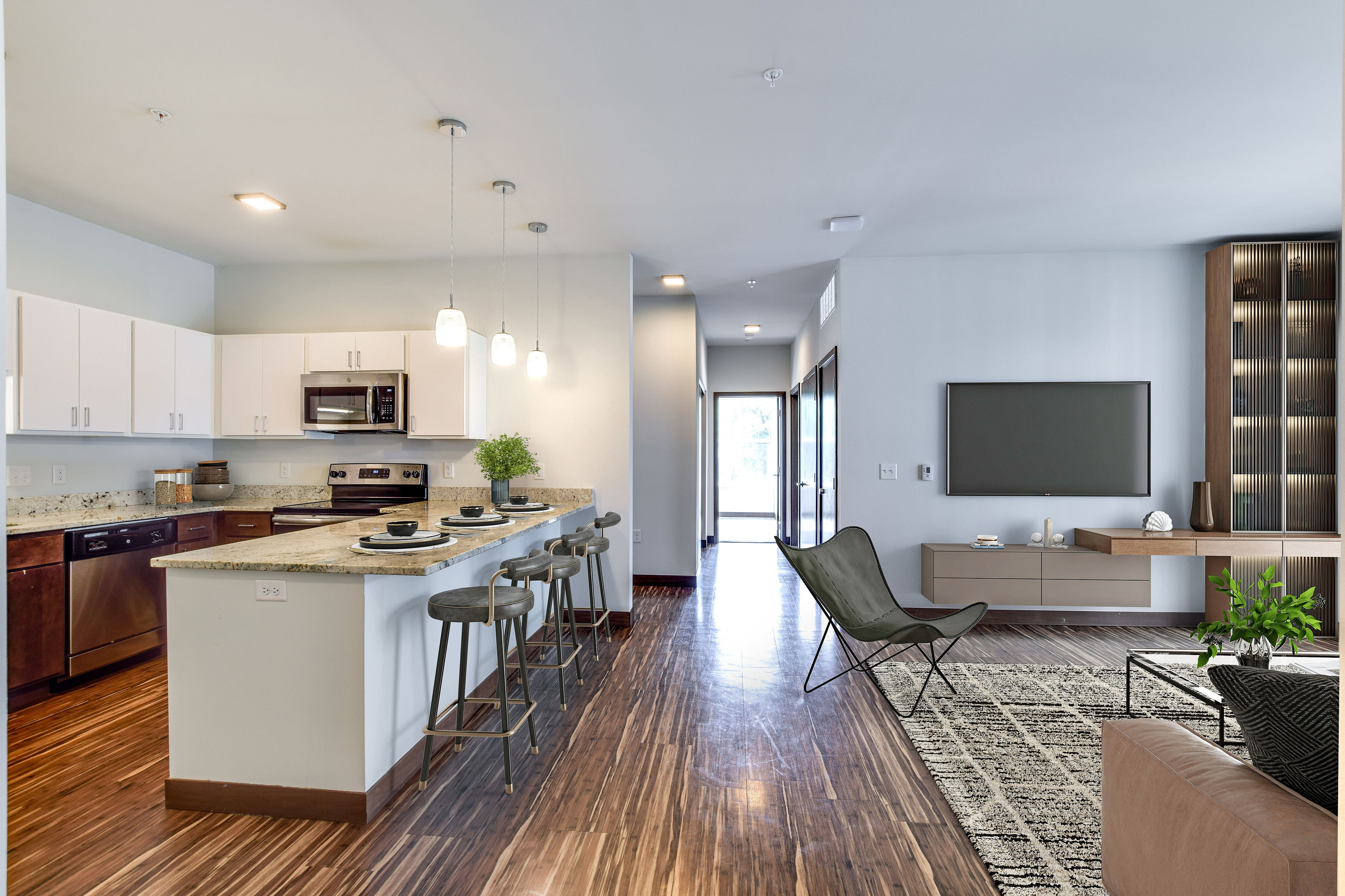 700 East – photo 1