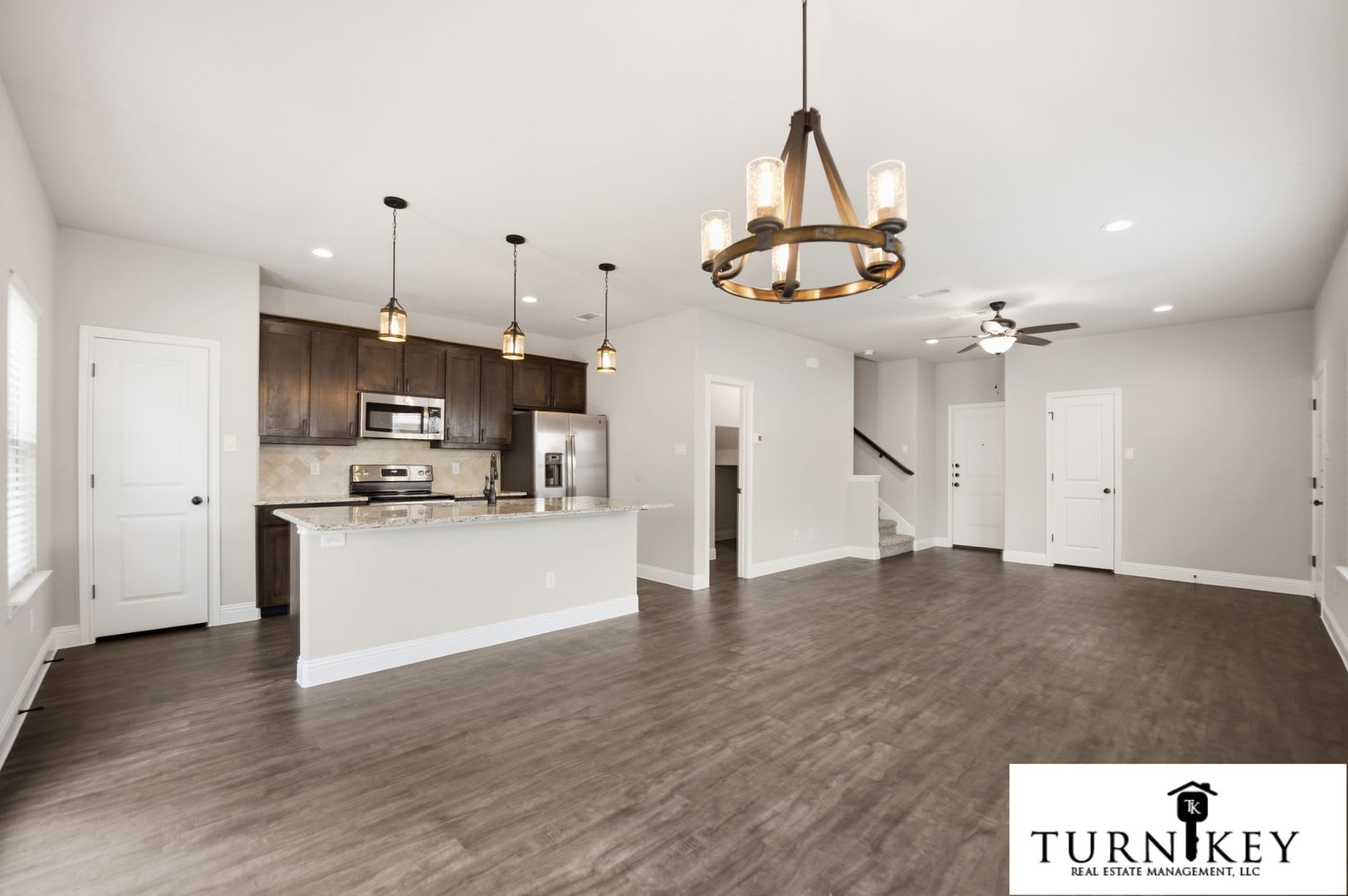 821 823 Jameson – photo 1 of 189
