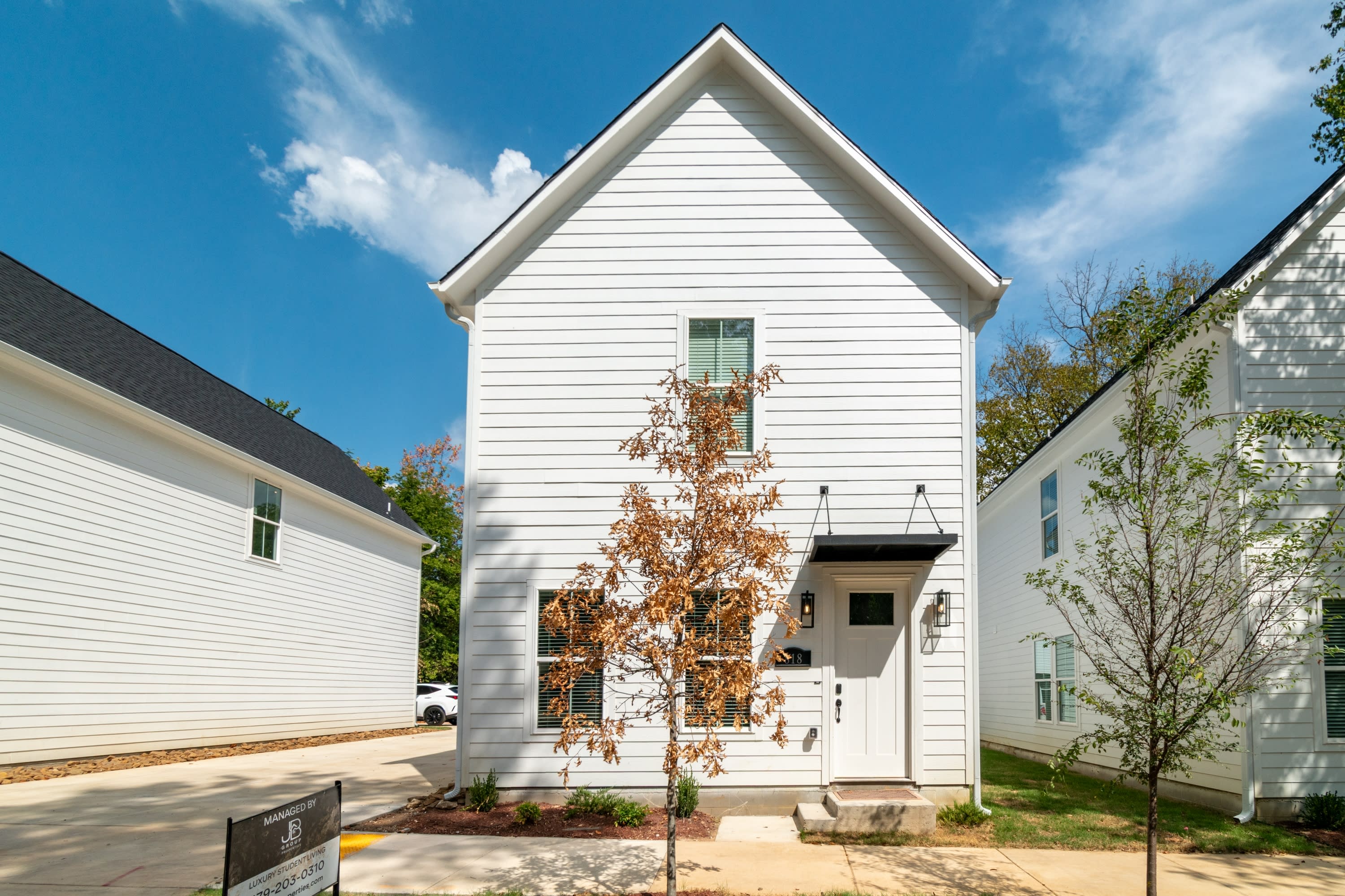 818 South Wood Avenue – photo 1