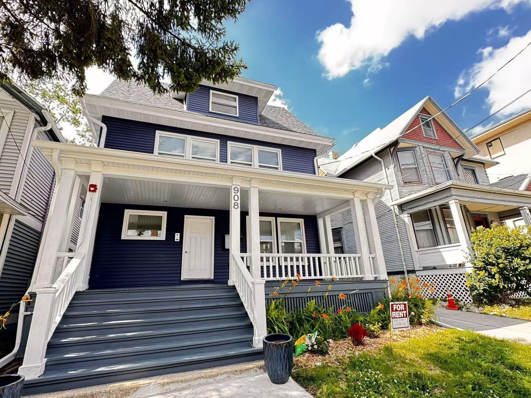 908 E Gorham Street – photo 1