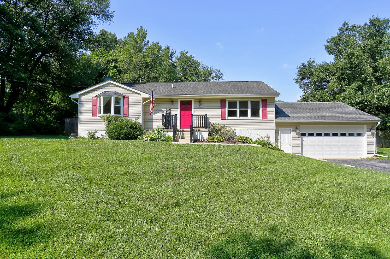 4 Bedroom 2 Bath Hanover Home w- 2-Car Garage on a Stunning Lot – photo 1 of 36