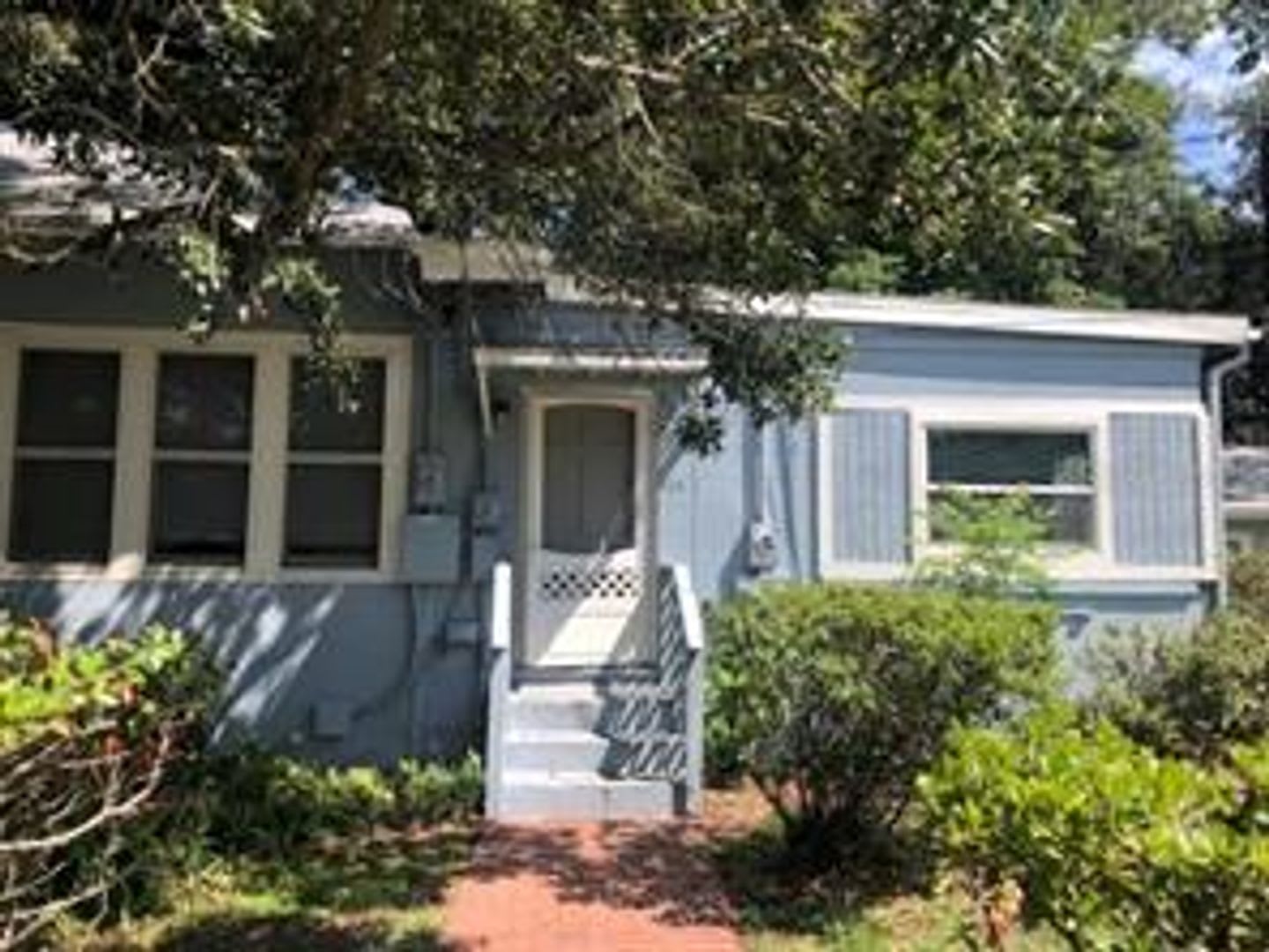 1 Bedroom / 1 Bath in Sanford Available Now! – photo 1 of 12