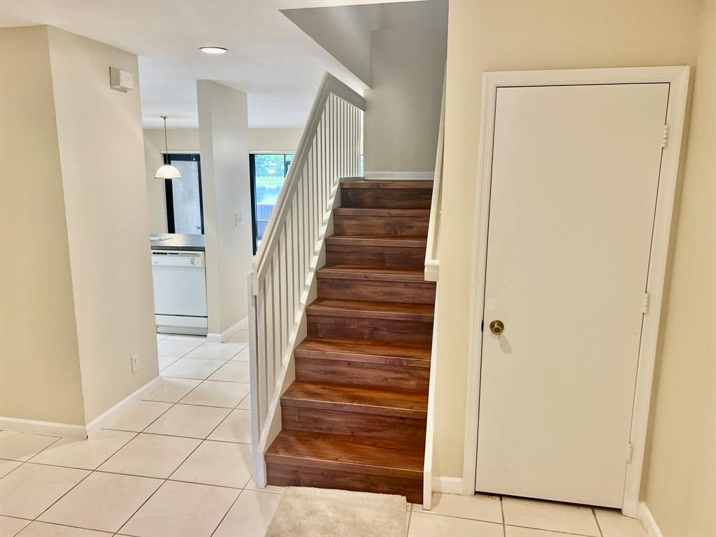 2335 El Cid Court – photo 1