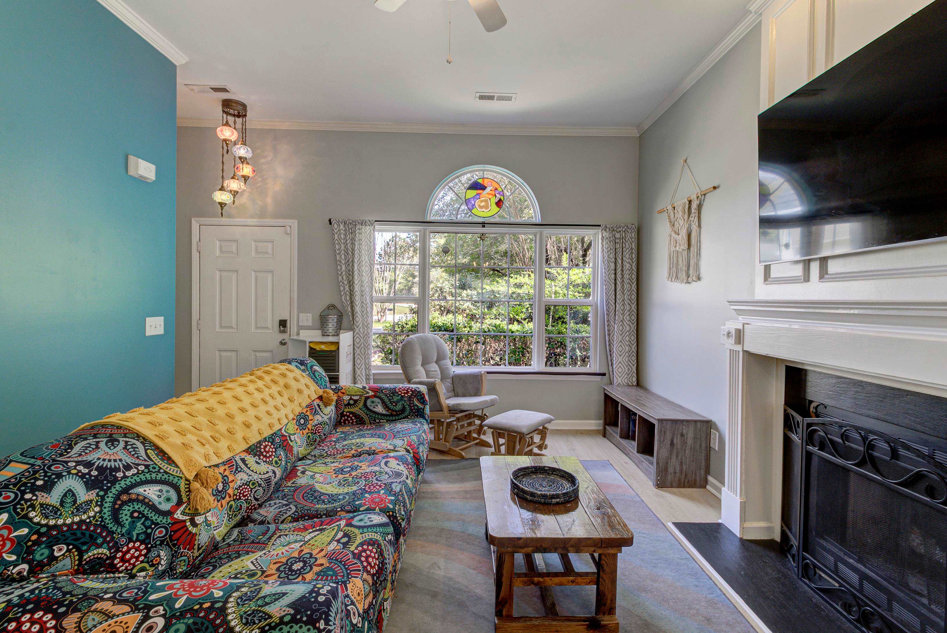 201 Adele Ct – photo 1 of 17