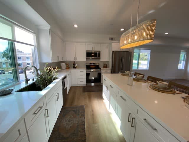 7250 Lotus Ave – photo 1 of 25