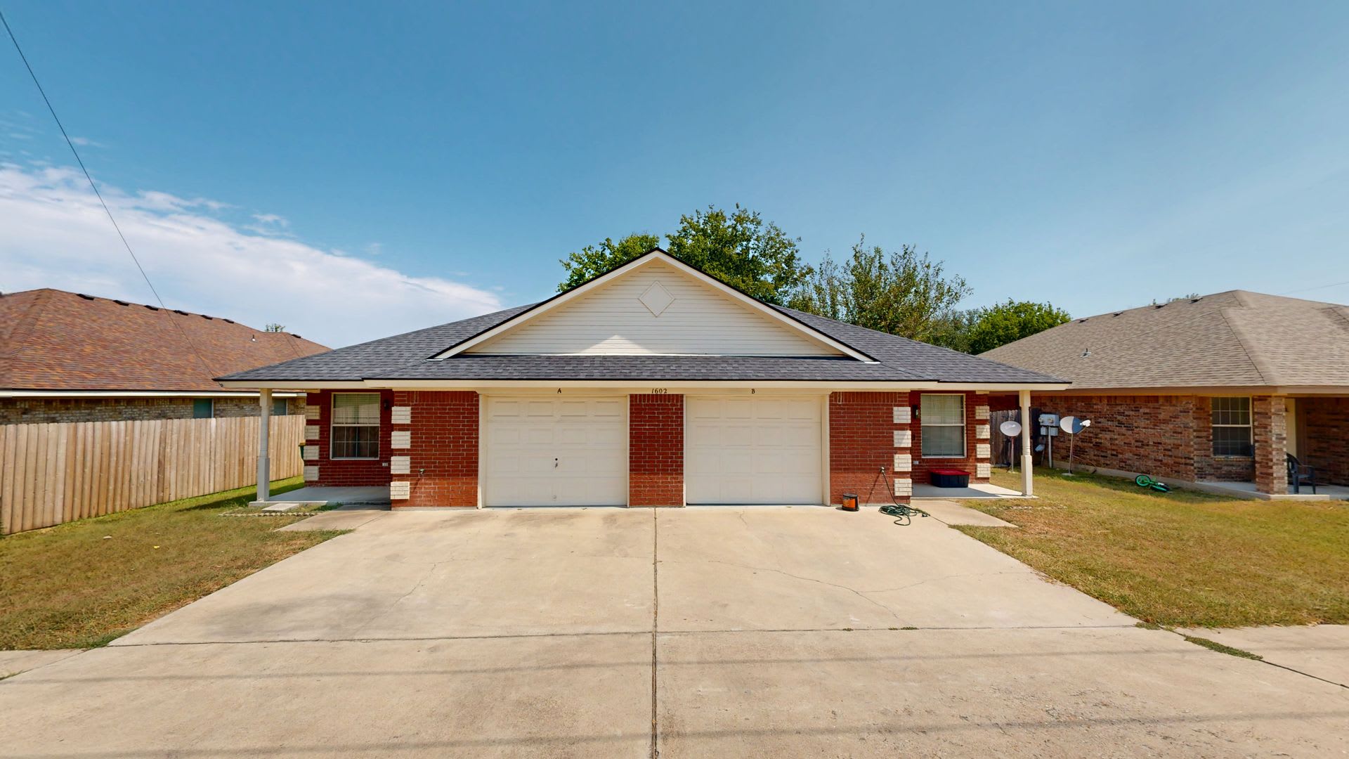 2 Weeks Free Rent 1 295 Evp Flooring In Nolanville – photo 1 of 21