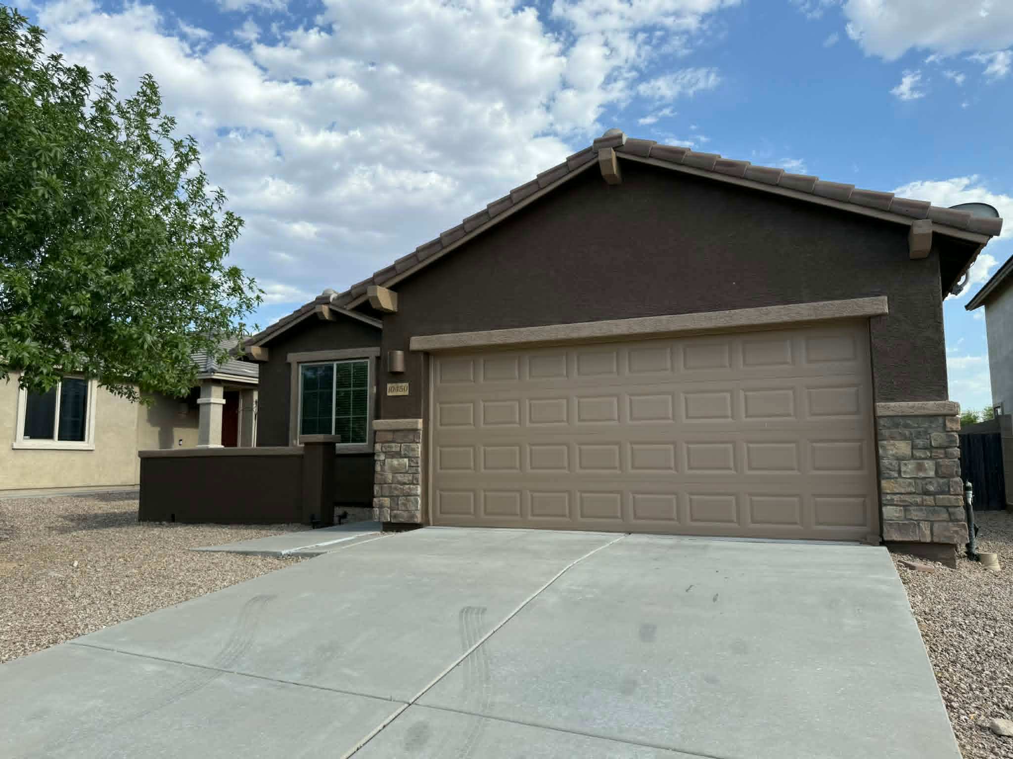 10450 South Cutting Horse Drive – photo 1 of 33