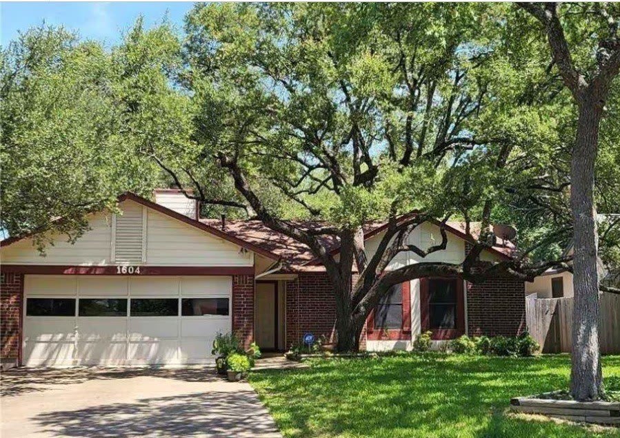 1604 Texas Oak Way – photo 1