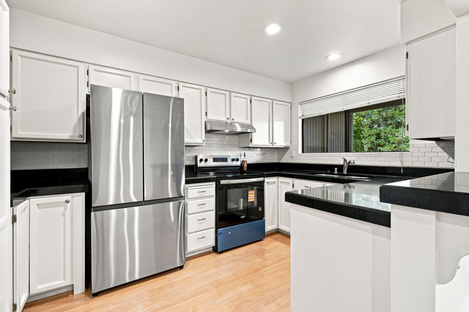 Beautiful Spacious 2-bedroom 2-Bath Townhome in Pleasant Hill! – photo 1 of 43