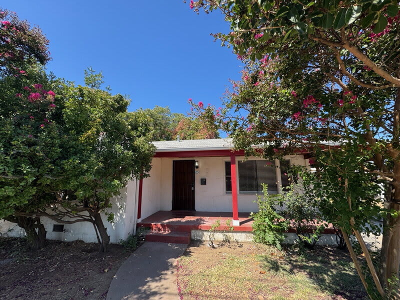 474 Gray Avenue – photo 1
