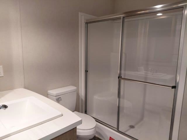 1421 West Dr – photo 1 of 10