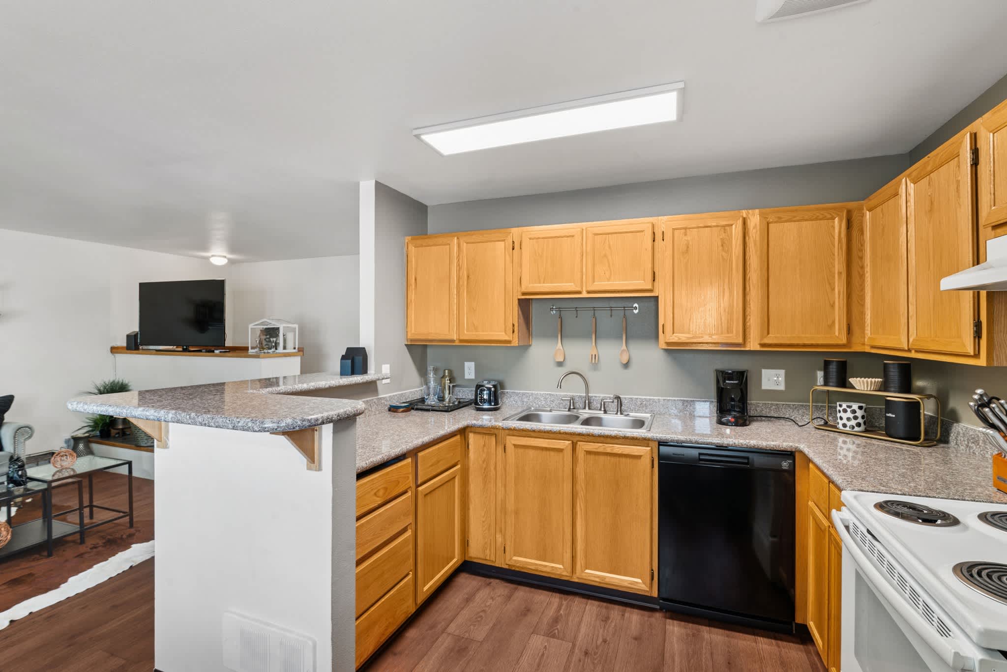Brentwood – photo 1
