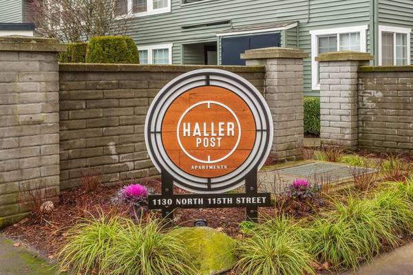 Haller Post – photo 1