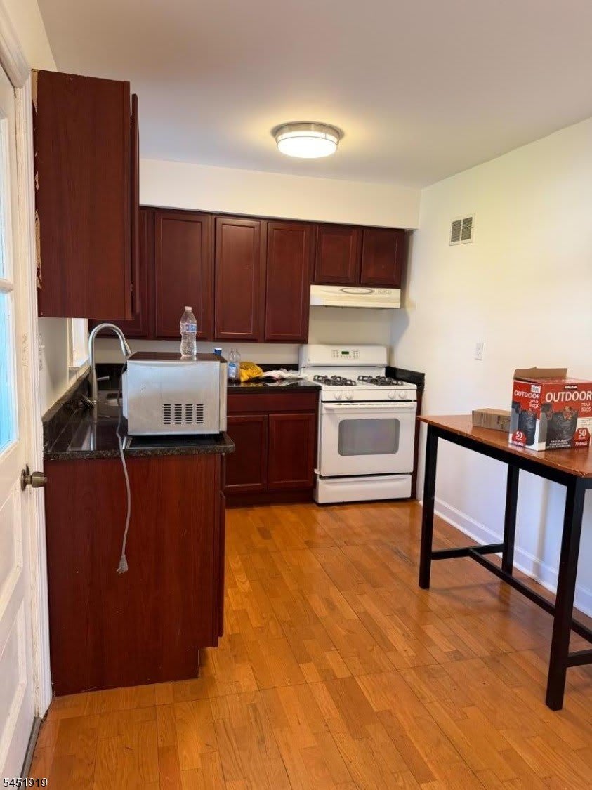 396 Union Ave – photo 1 of 15