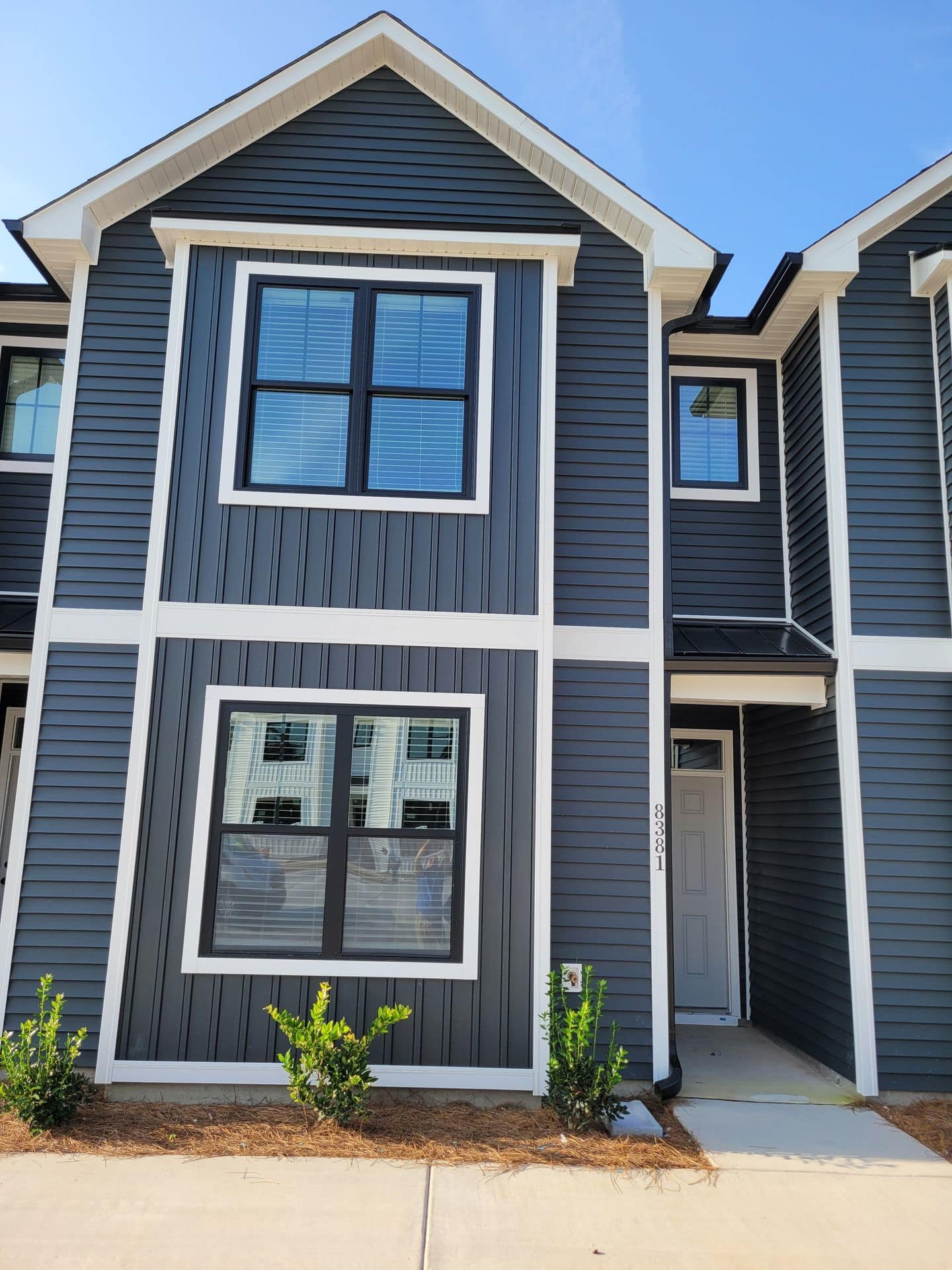 Modern townhome in beautiful Mallory Creek Subdivision – photo 1