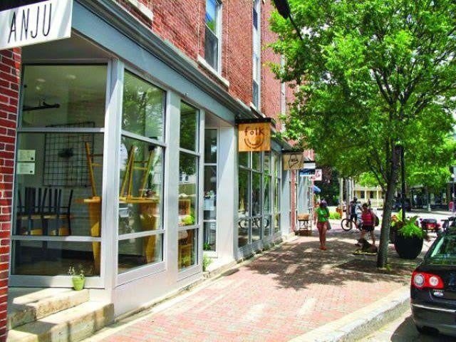 7 Wallingford Square – photo 1 of 42