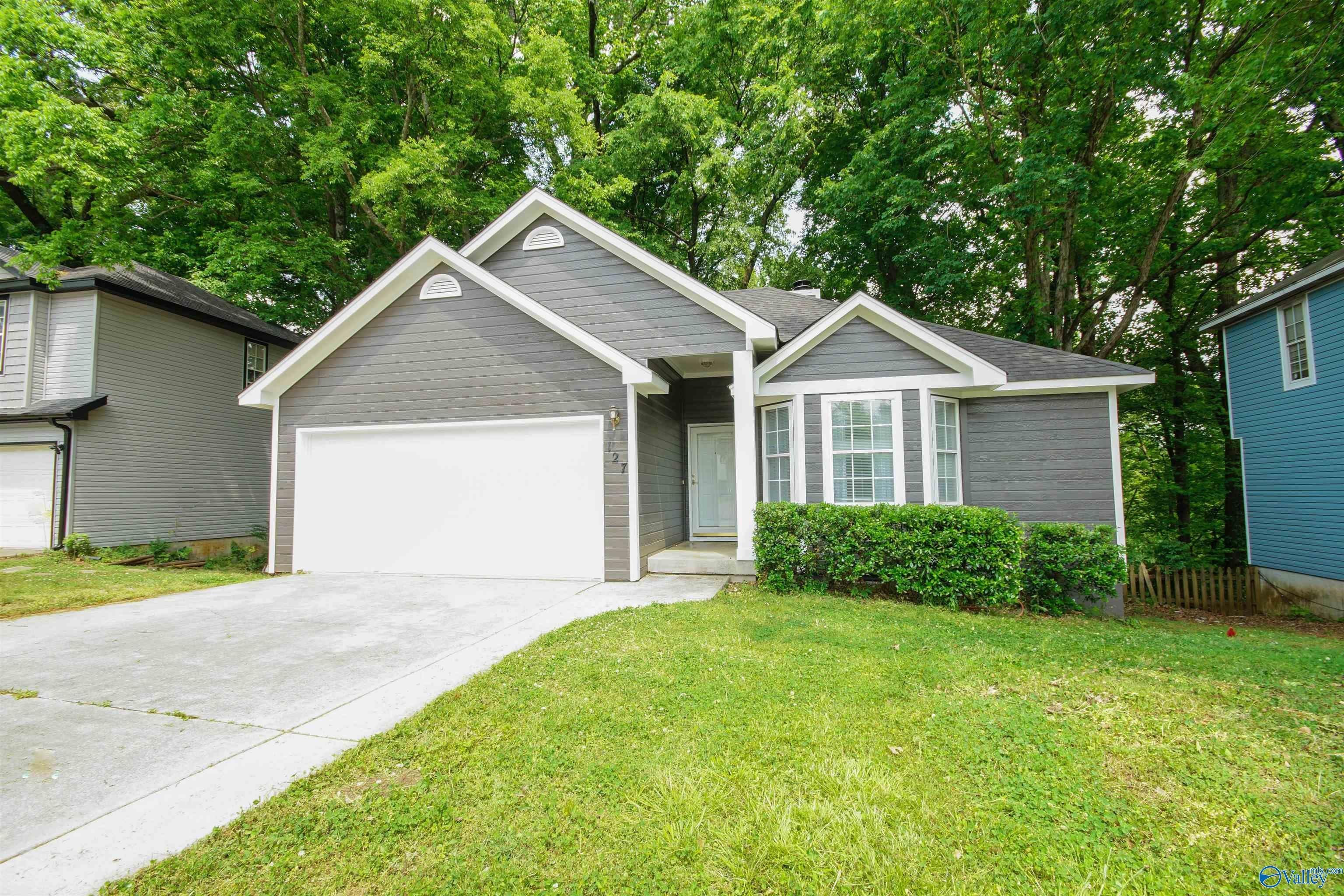 127 Rebecca Pines Drive – photo 1