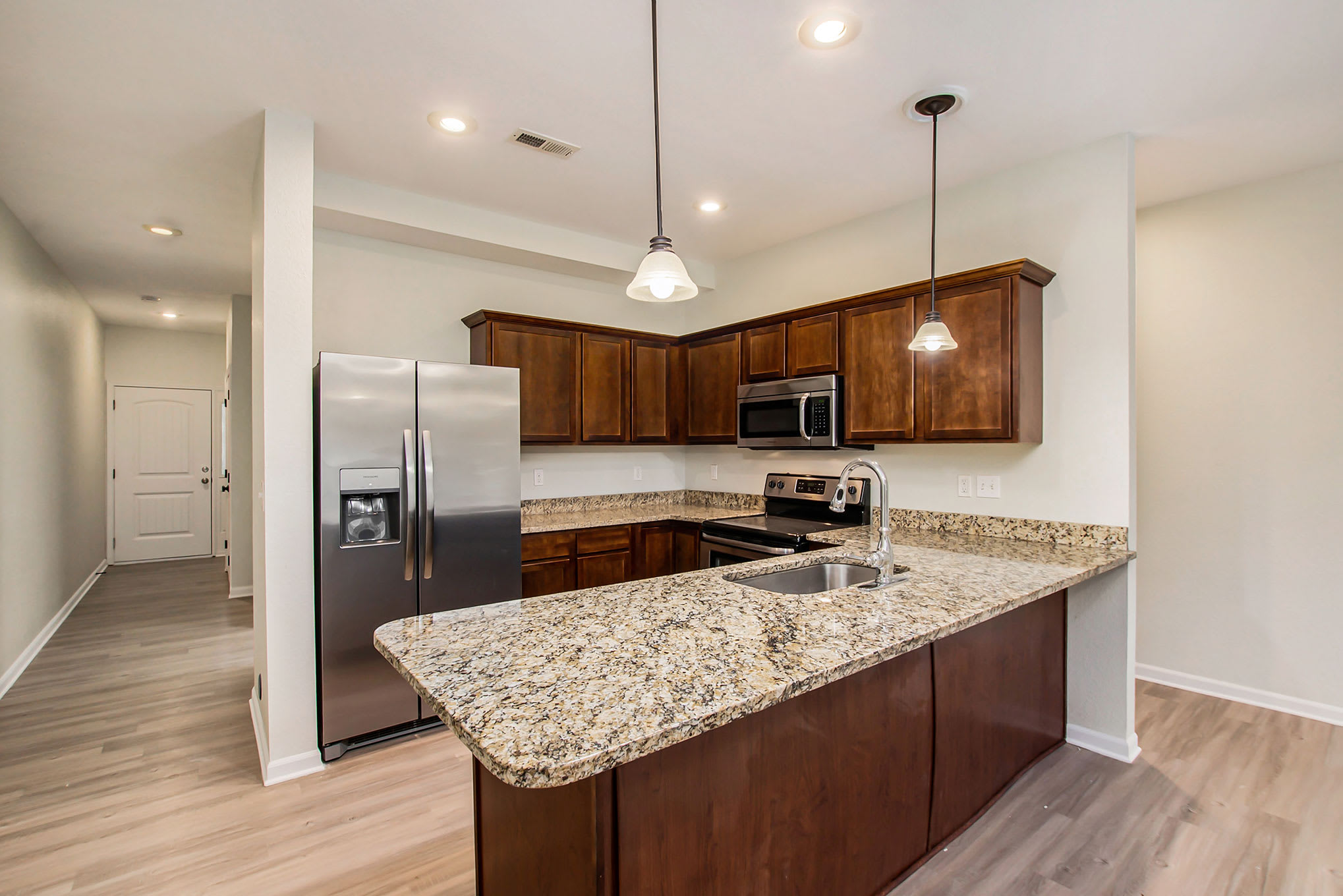 6411 Darnell Street – photo 1