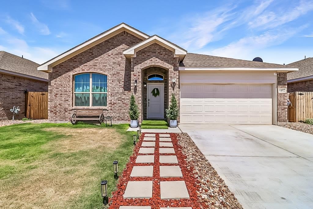 6402 Oracle Dr. – photo 1 of 21