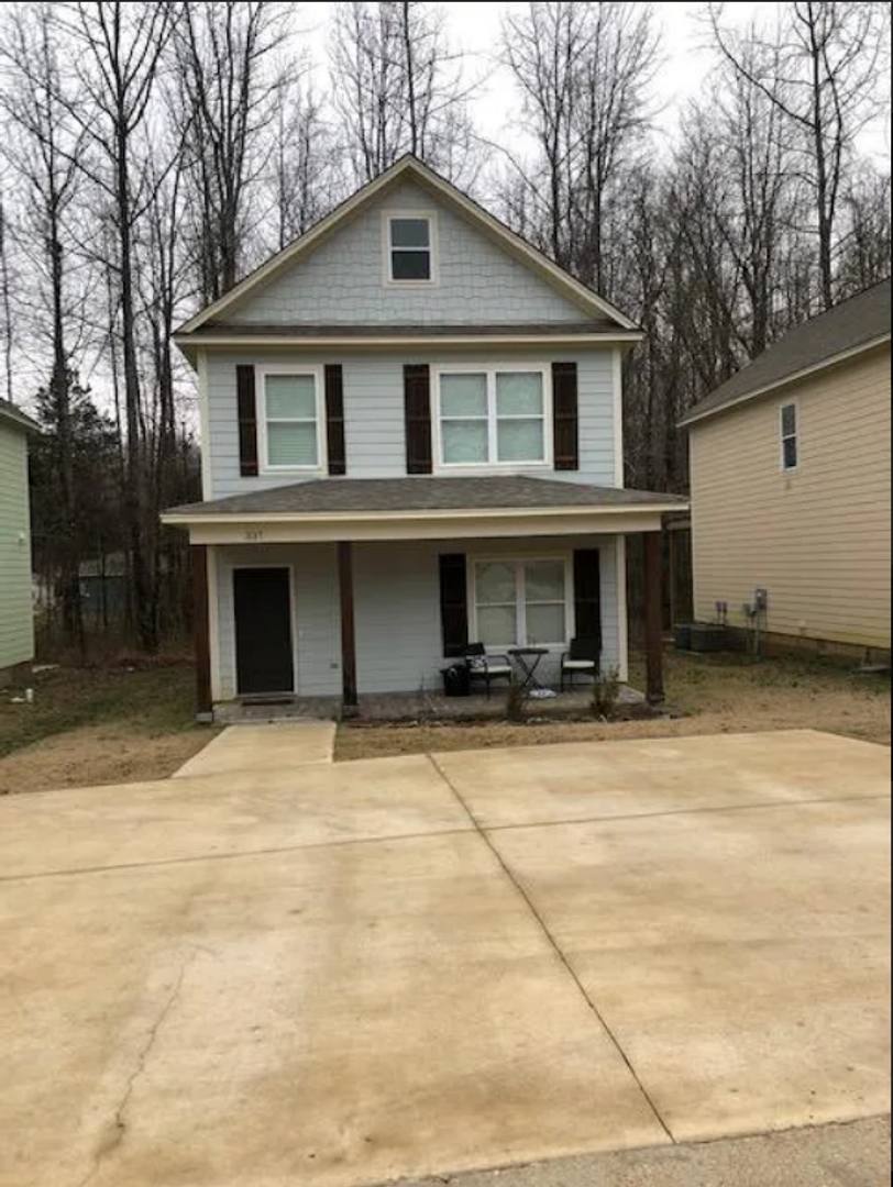 3 Bed/2.5 Bath – photo 1 of 10