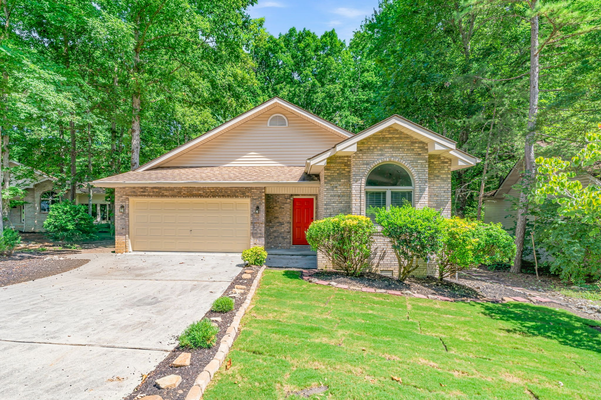 310 Paoli Trce – photo 1 of 37