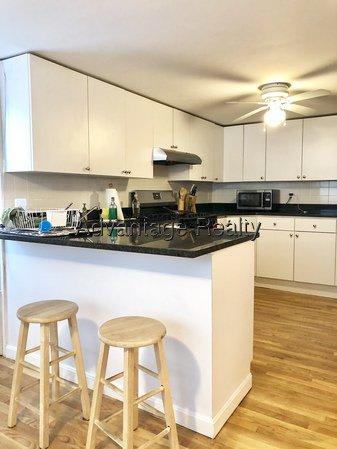 91 5Th – photo 1