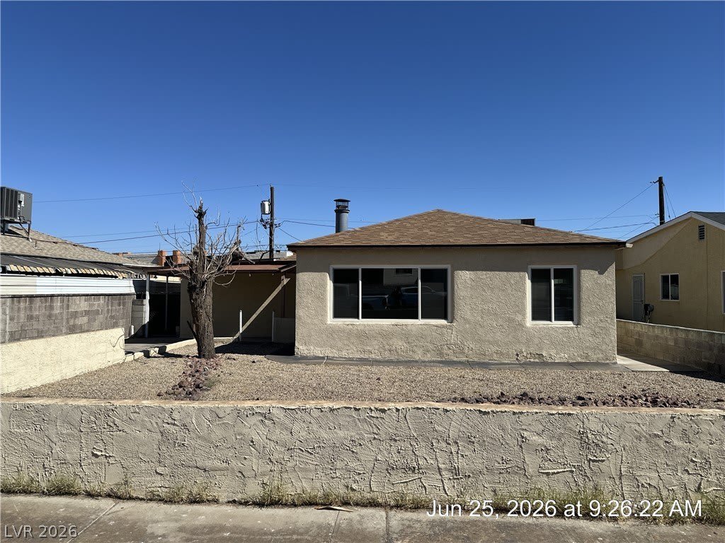 148 W Victory Road – photo 1