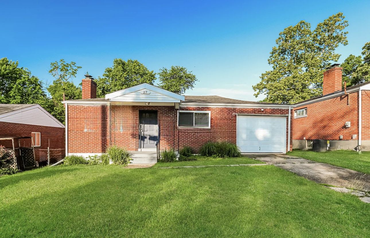 29 Orchard Dr – photo 1 of 6