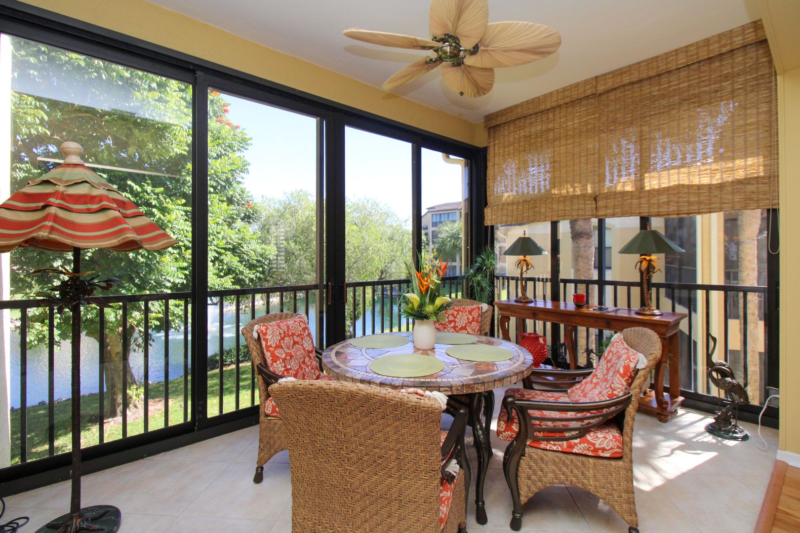 The Vineyards Seasonal 2 Bed Plus A Den 2 Bath 2Nd Floor Coach Home Ready For You Vacation Ready Home – photo 1 of 63